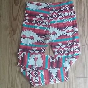 Heart & Hips Pants - Super soft size large gently worn leggings. Heart & Hips Pants - Super soft size large gently worn leggings.